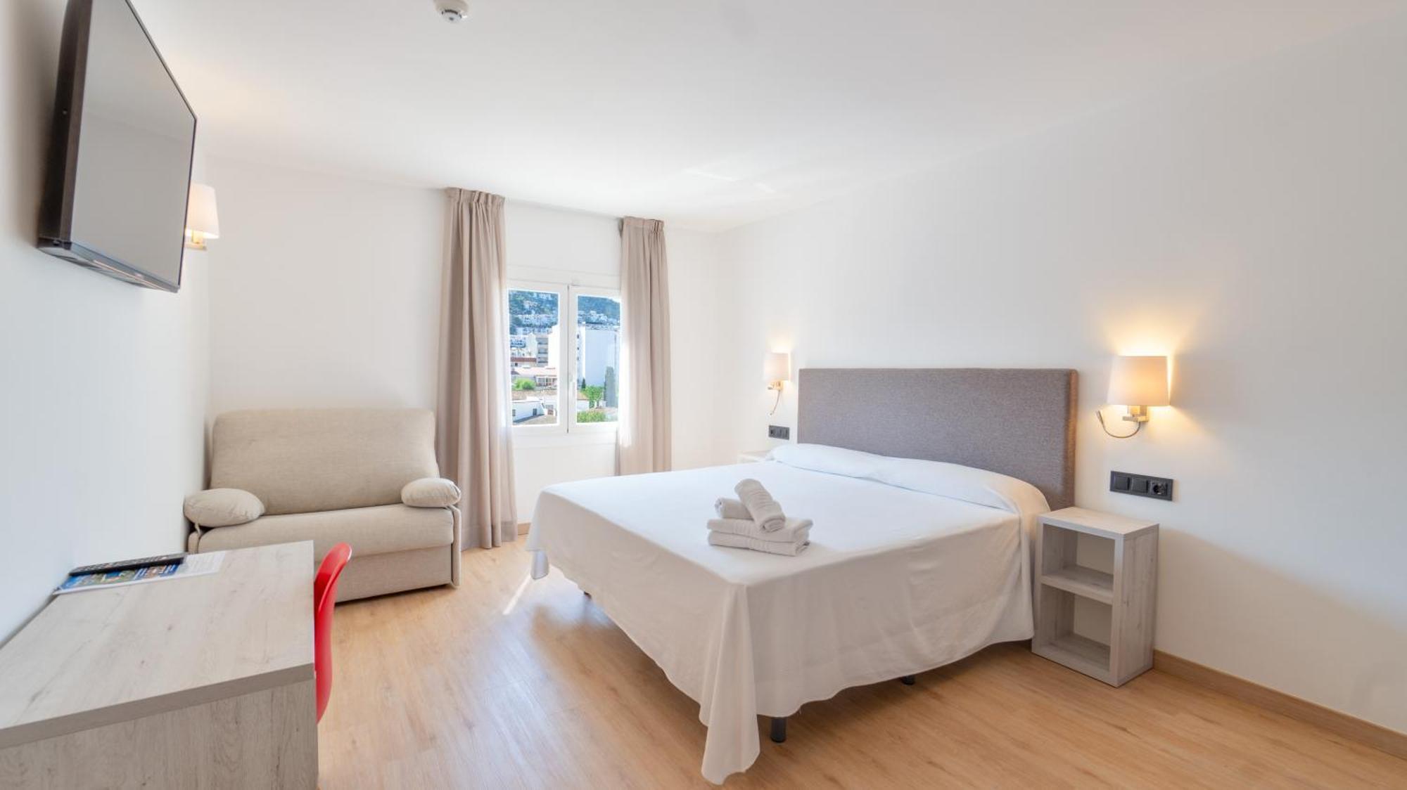 Hotel Costa Brava Roses Esterno foto